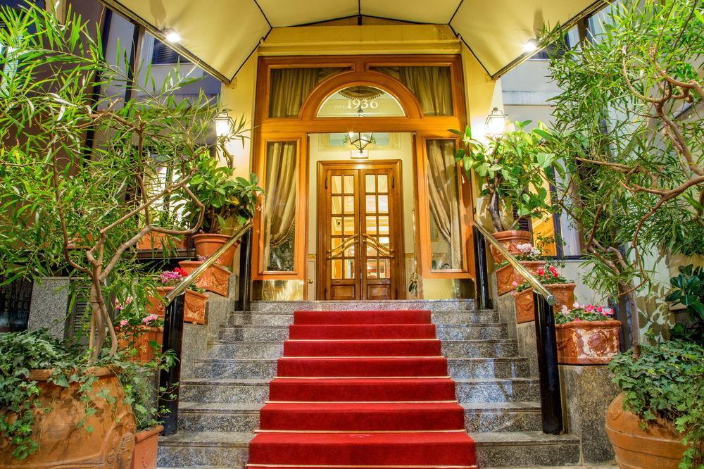 Готель La Residenza Рим Екстер'єр фото